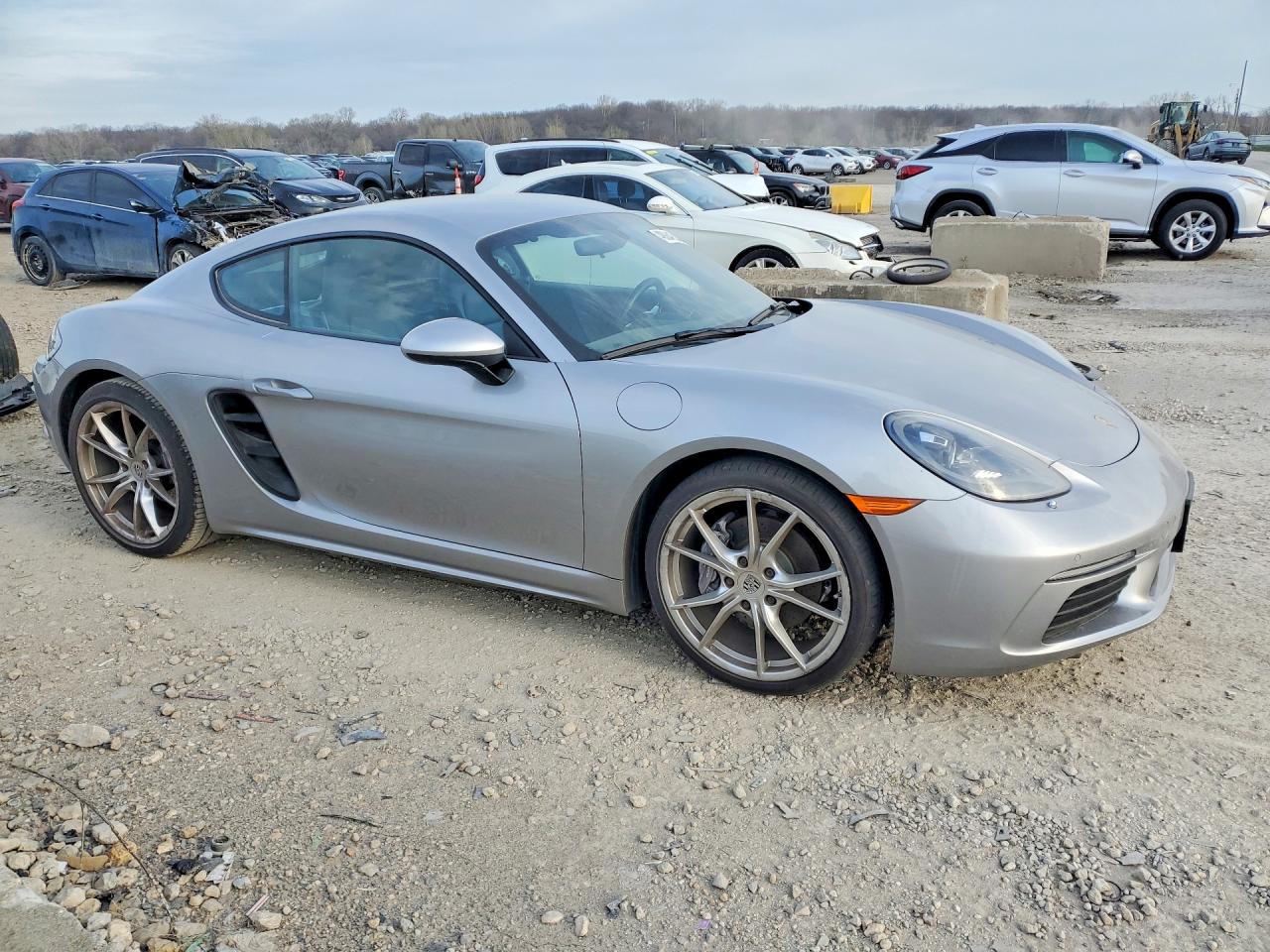 2019 Porsche Cayman VIN WP0AA2A81KS260996 photo 4