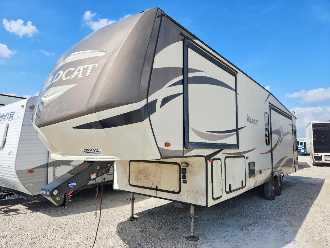 2019 FOREST 32 tt VIN 5ZT3WCXB0KG002733 photo 2