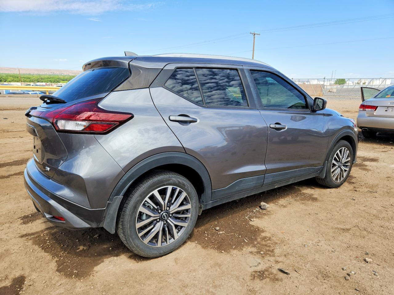 2023 Nissan Kicks VIN 3N1CP5CV0PL542292 photo 3