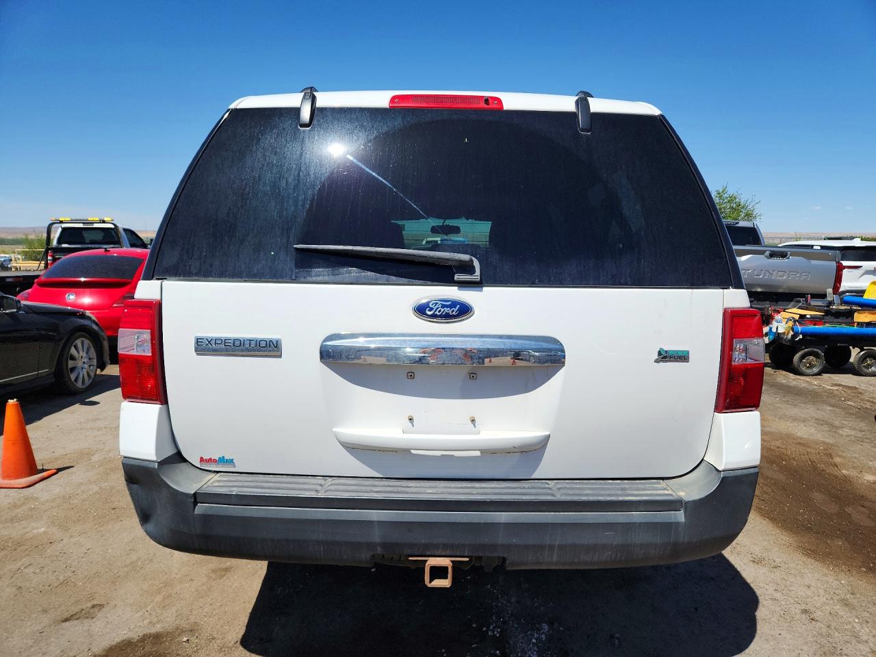 2014 Ford Expedition VIN 1FMJK1G57EEF52557 photo 6