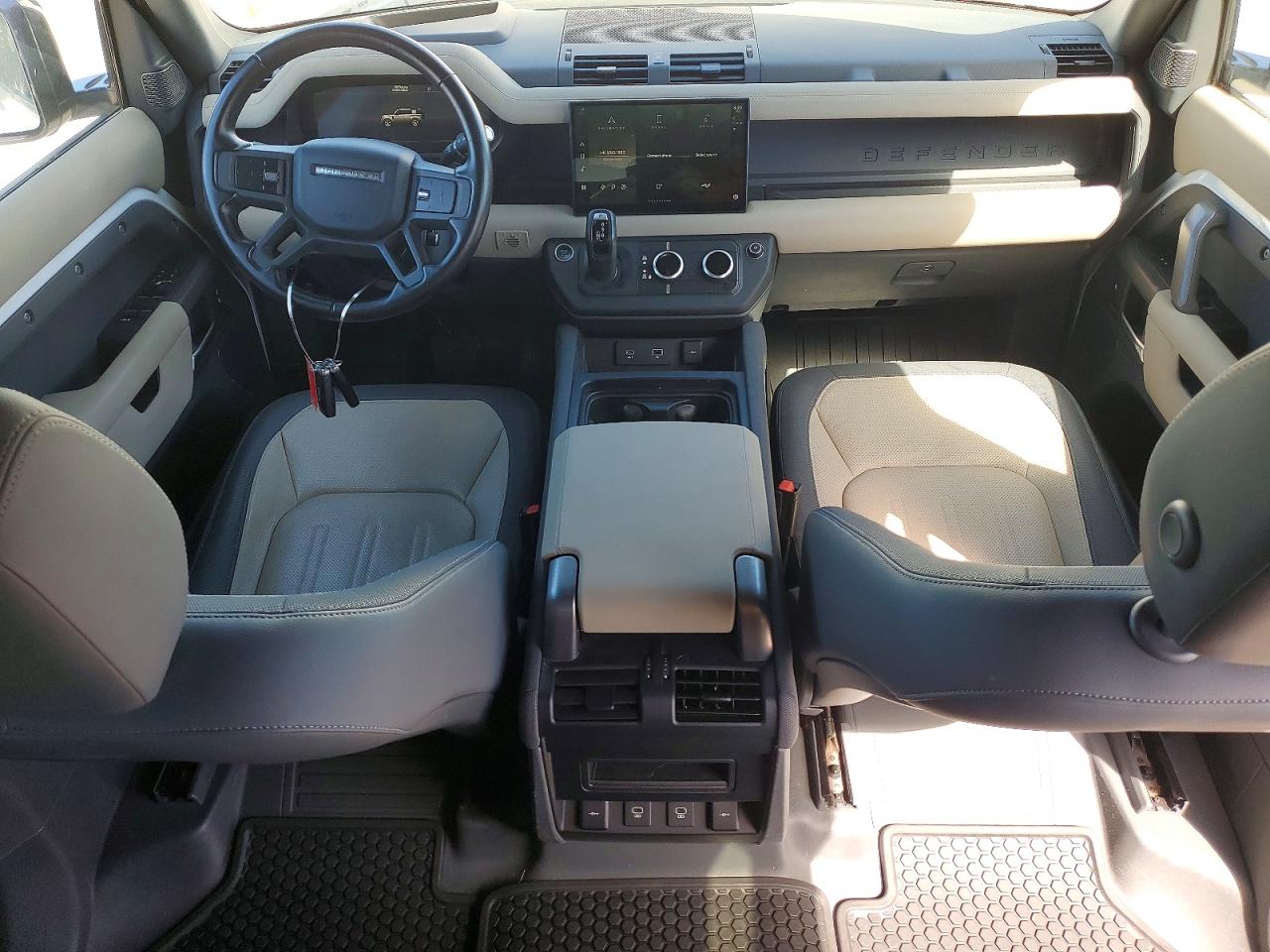2022 LAND Defender VIN SALE27RU1N2094506 photo 8