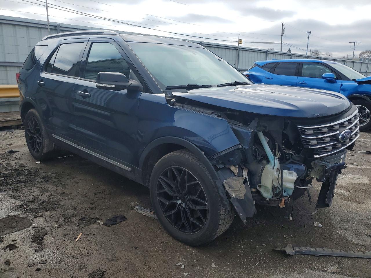 2016 Ford Explorer VIN 1FM5K8D82GGC21062 photo 4