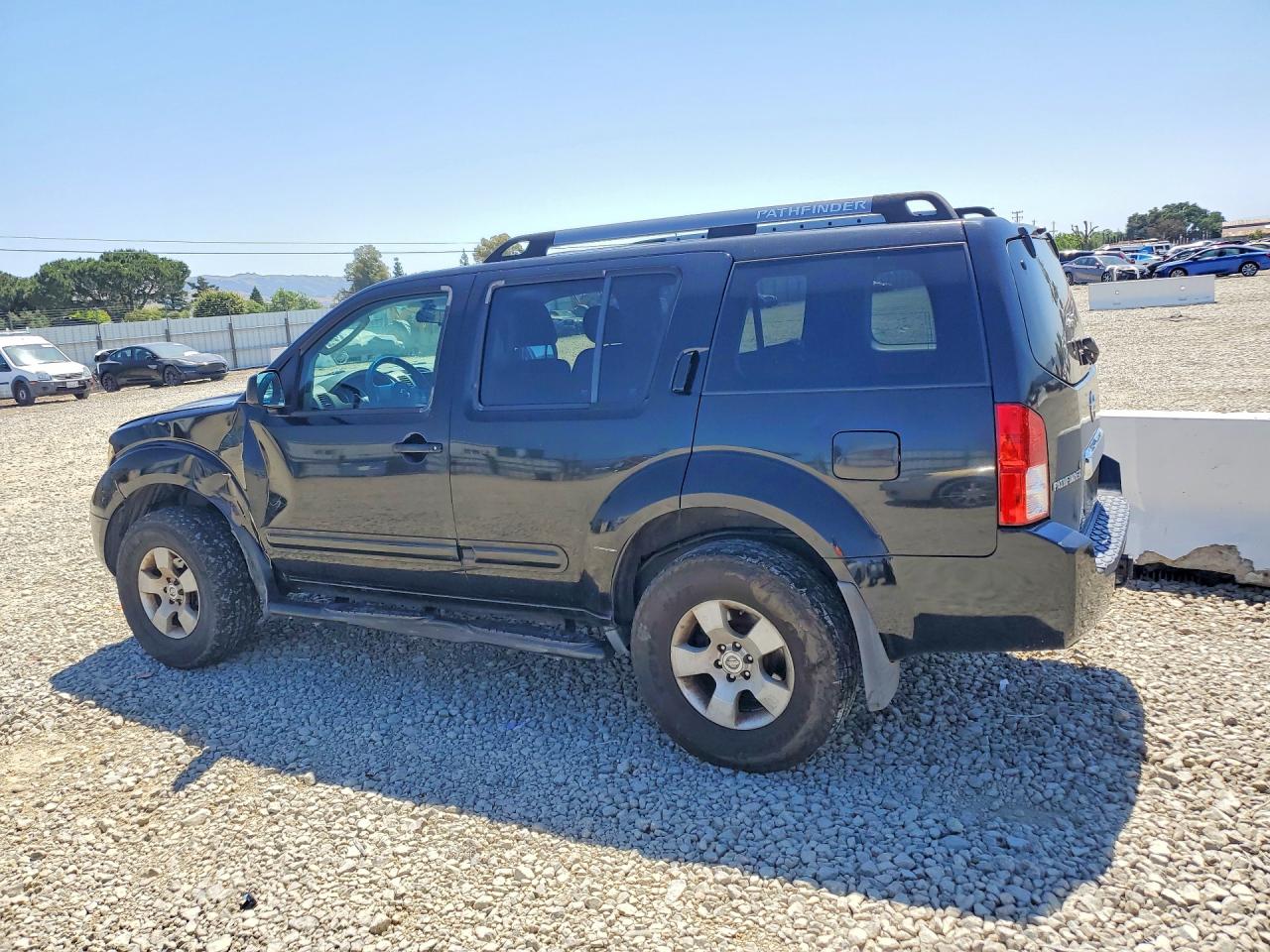2005 Nissan Pathfinder VIN 5N1AR18U85C772397 photo 2