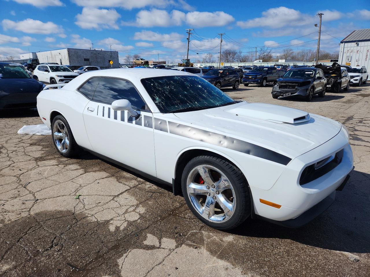 2011 Dodge Challenger VIN 2B3CJ5DT9BH581655 photo 4
