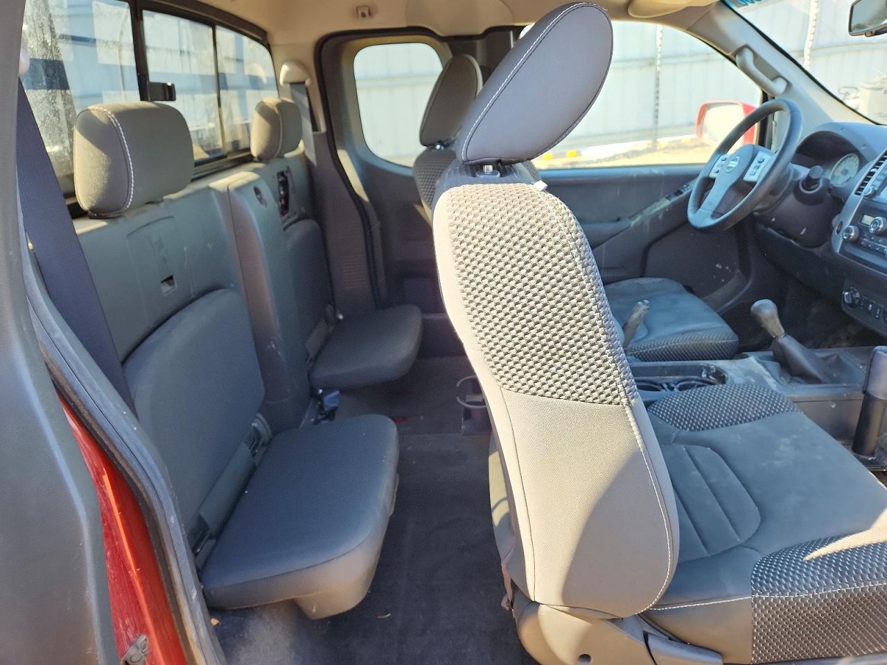 2015 NISSAN Frontier VIN 1N6AD0CW1FN733563 photo 10