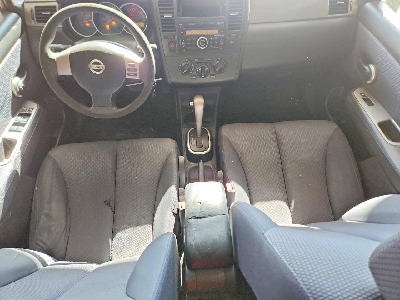 2007 Nissan Versa VIN 3N1BC13EX7L368554 photo 8