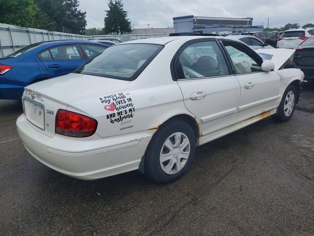 2004 Hyundai Sonata VIN KMHWF25S04A980887 photo 3