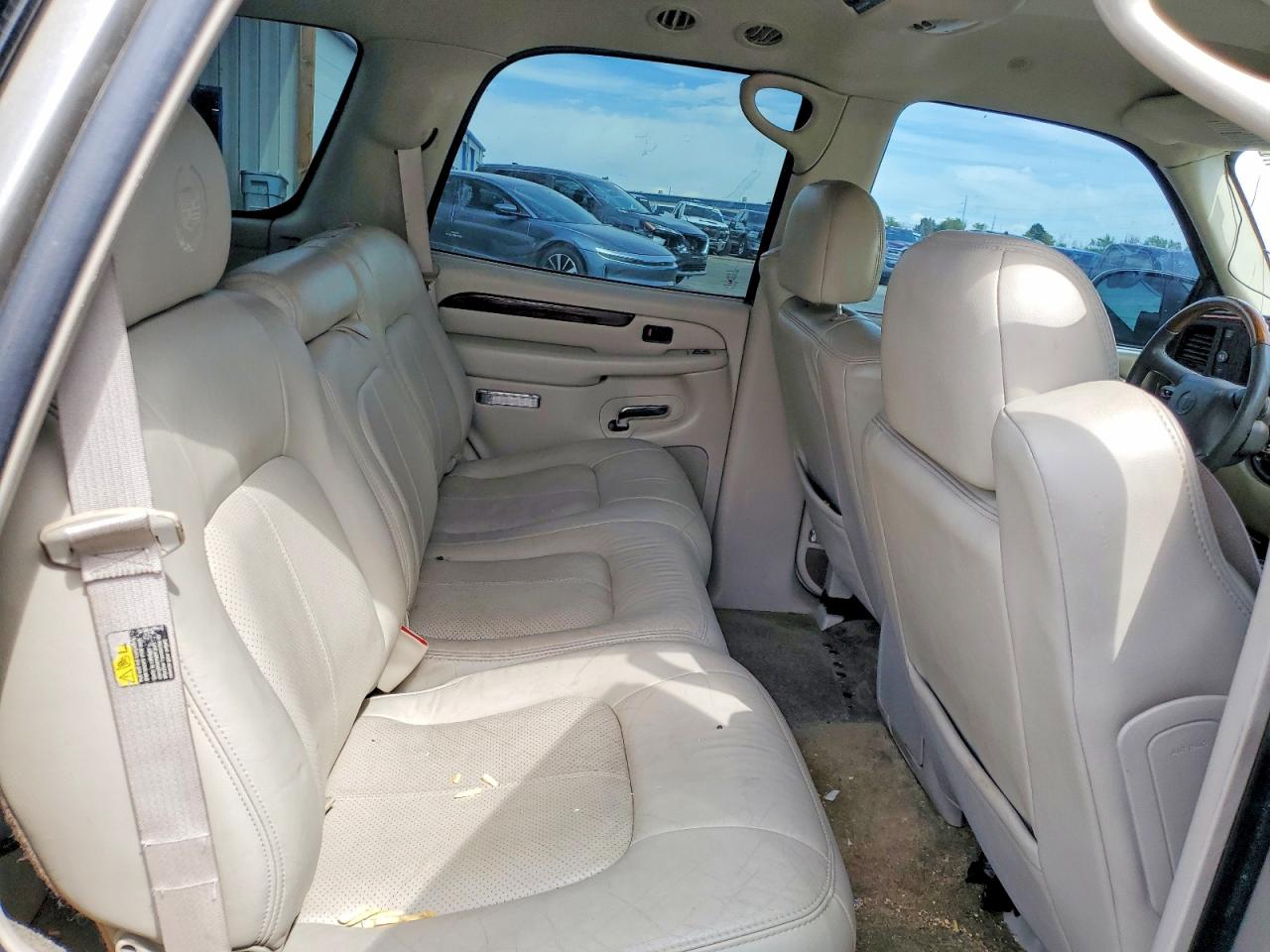 2002 Cadillac Escalade VIN 1GYEK63N32R308752 photo 10