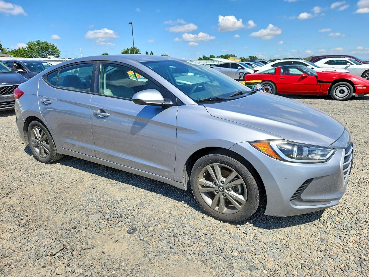 2017 HYUN Elantra VIN 5NPD84LFXHH150987 photo 4