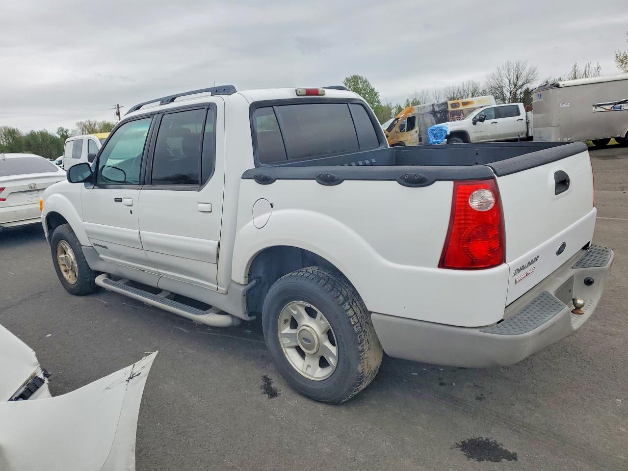 2002 Ford Explorer VIN 1FMZU77E62UD40914 photo 2