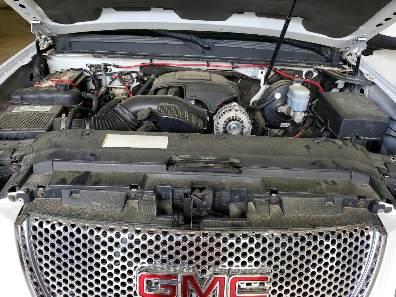 2008 GMC Yukon VIN 1GKEC638X8J251734 photo 12