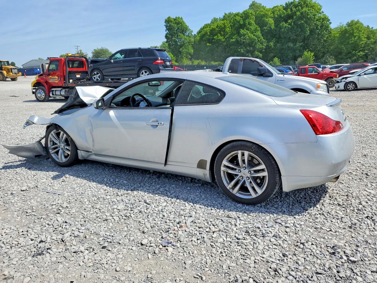 2010 Infiniti G37 VIN JN1CV6EK8AM101876 photo 2
