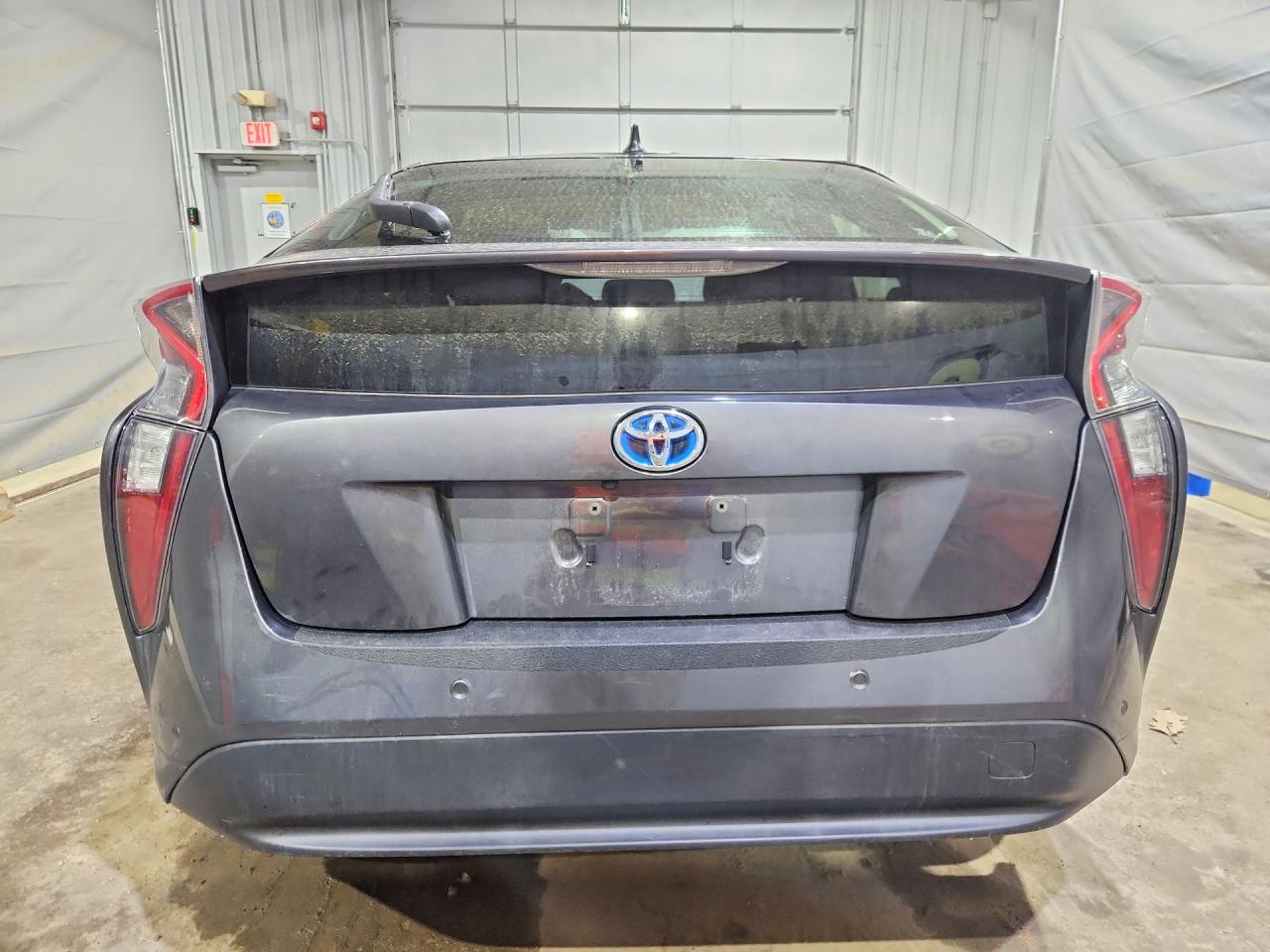 2018 Toyota Prius VIN JTDKBRFUXJ3065553 photo 6