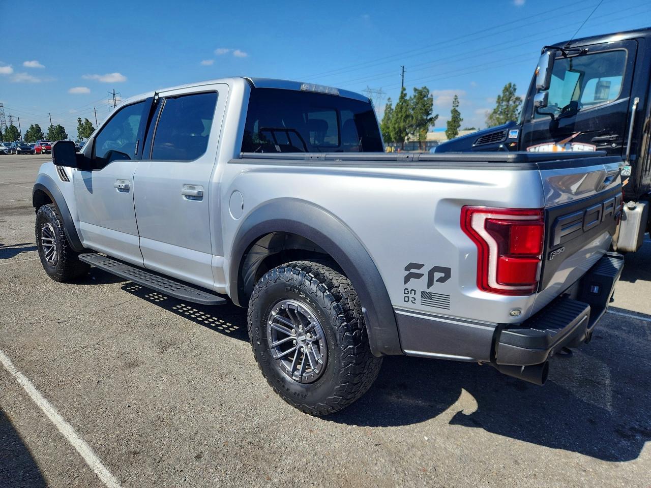2019 Ford F150 VIN 1FTFW1RG1KFB88347 photo 2