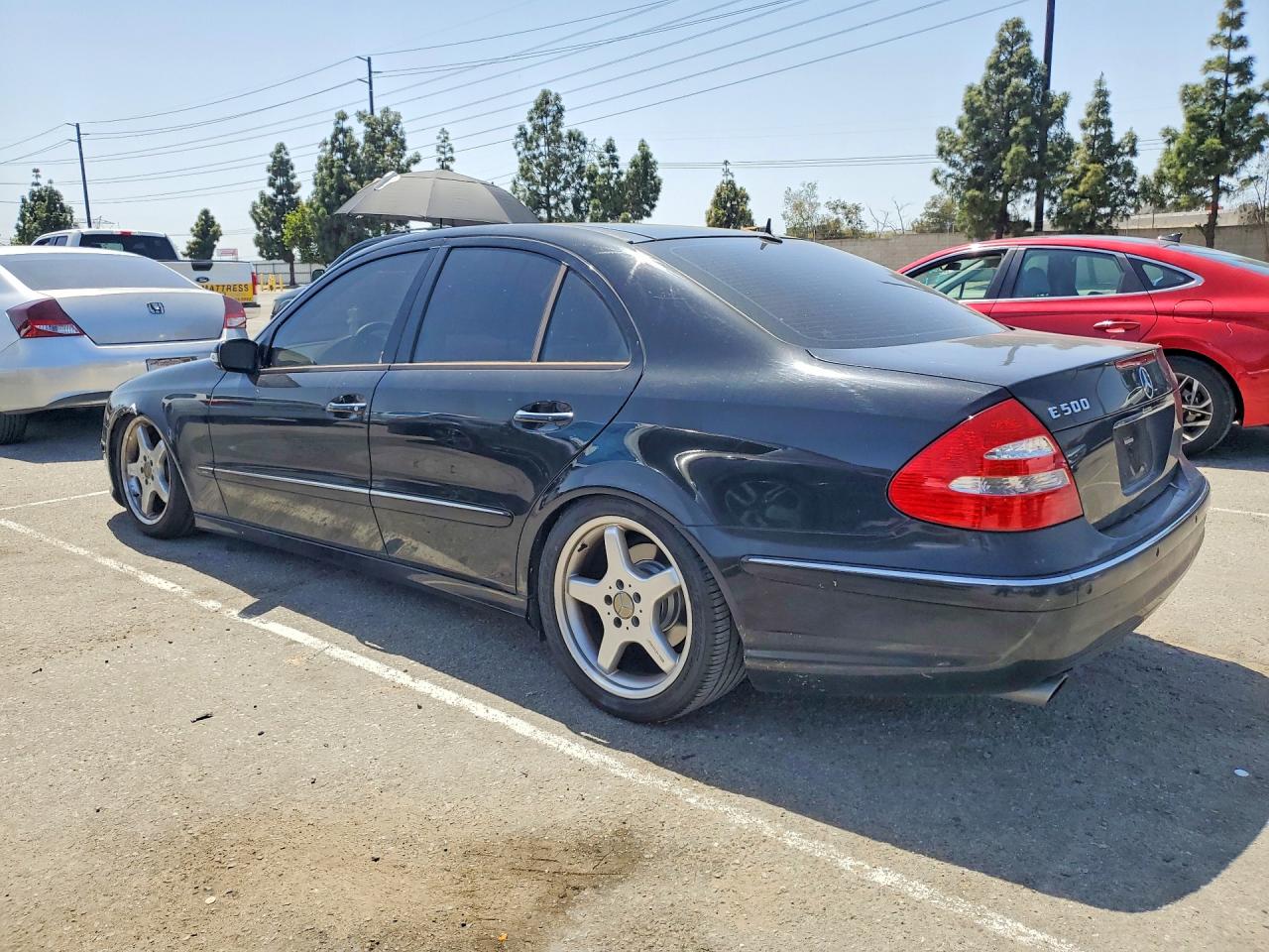 2006 Mercedes-Benz E-class VIN WDBUF70JX6A888209 photo 2