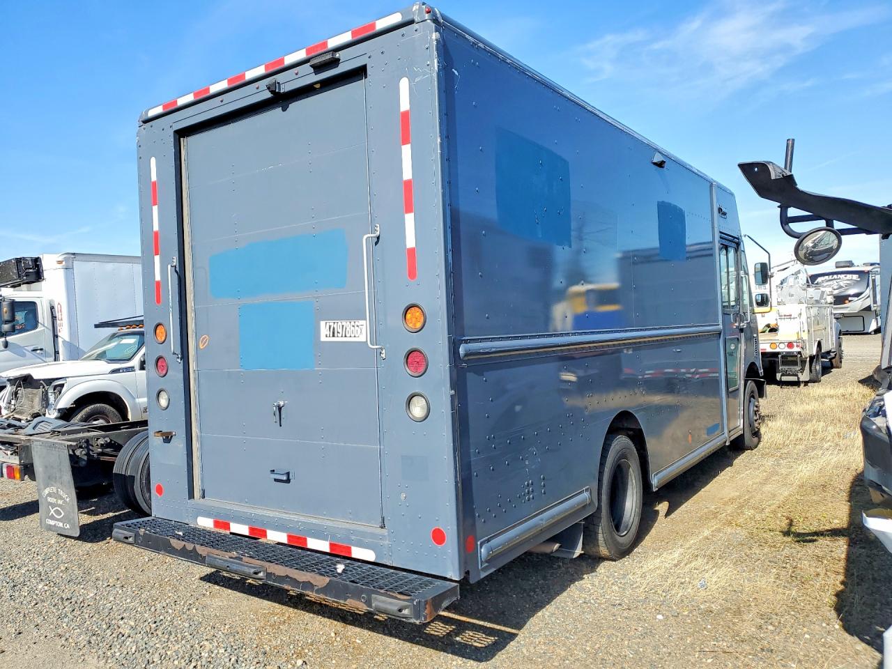 2021 FREIGHTLINER All other VIN 4UZAC2EA6MCMN0101 photo 3