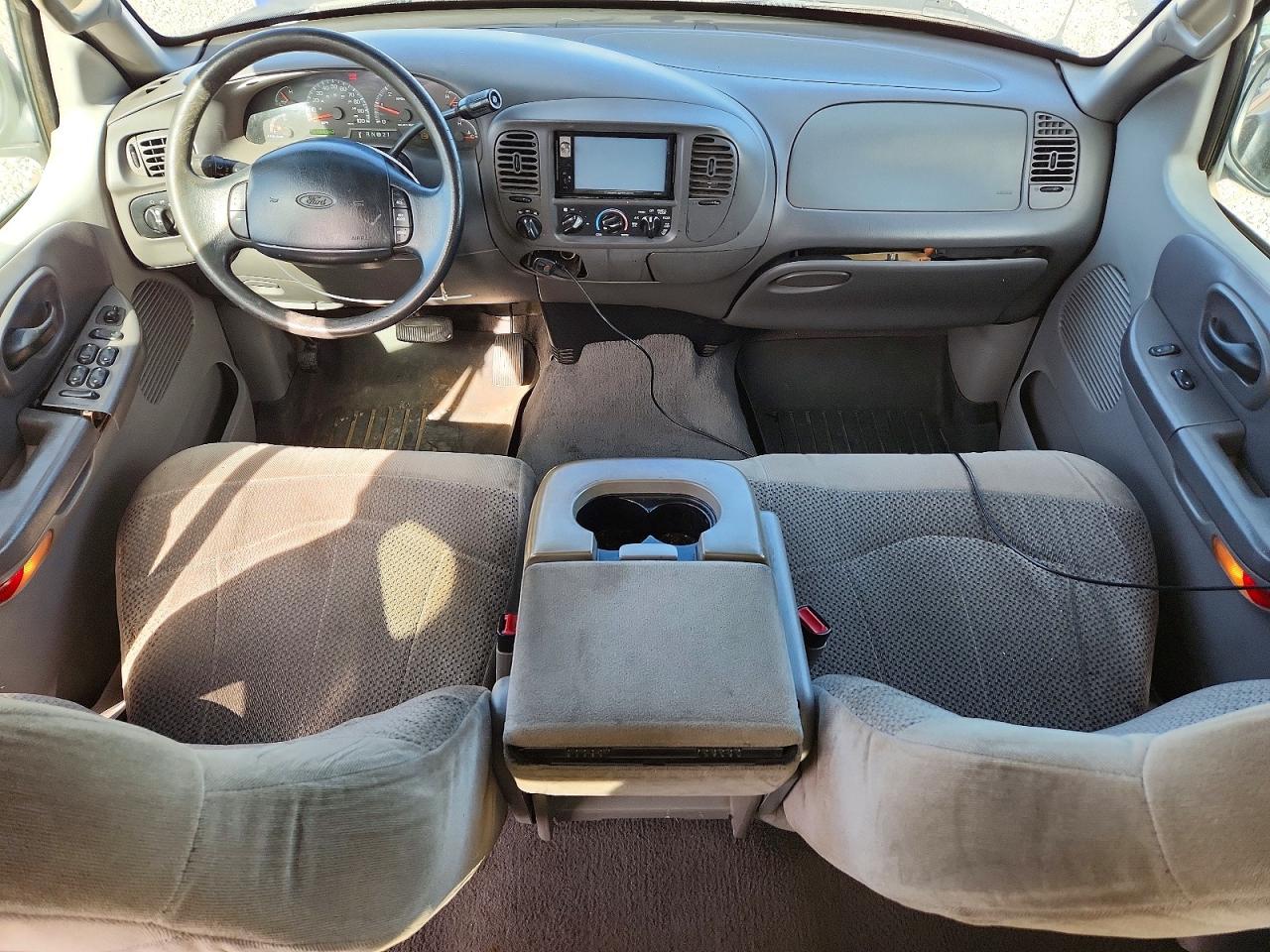 2001 Ford F150 super VIN 1FTRW08L31KE40269 photo 8