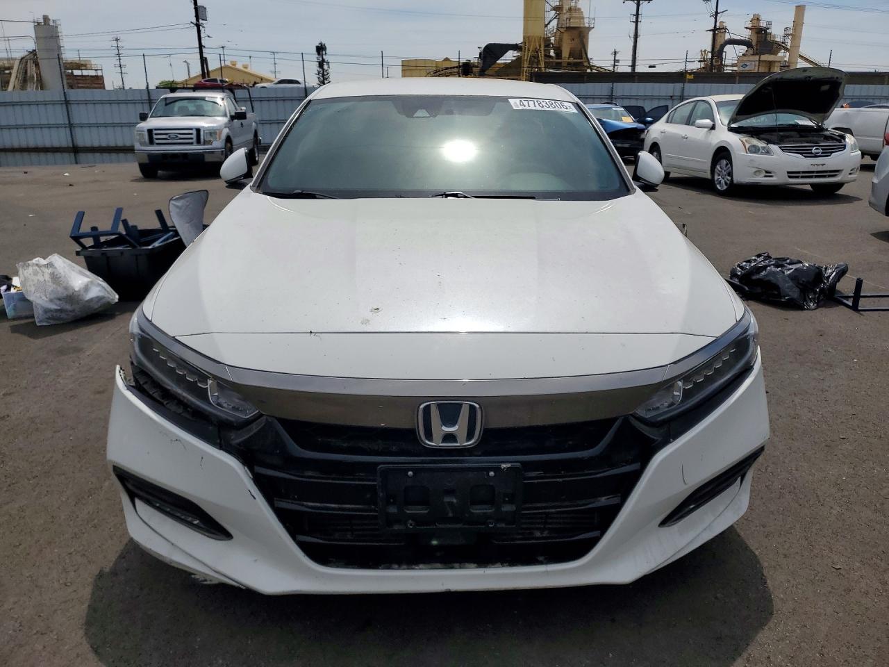 2018 Honda Accord VIN 1HGCV1F31JA147883 photo 5