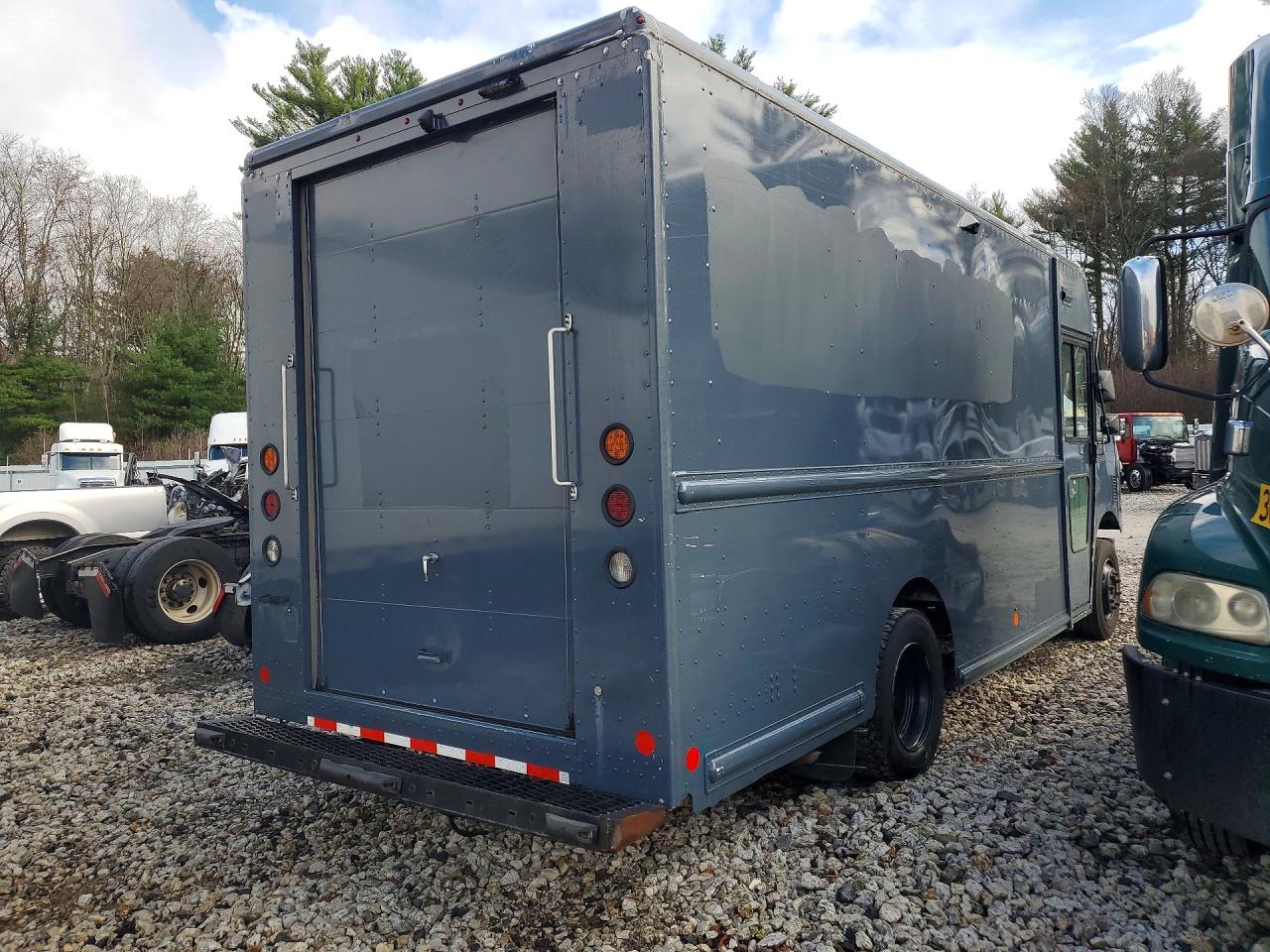 2021 FREIGHTLINER All other VIN 4UZAC2EA5MCMN0011 photo 3