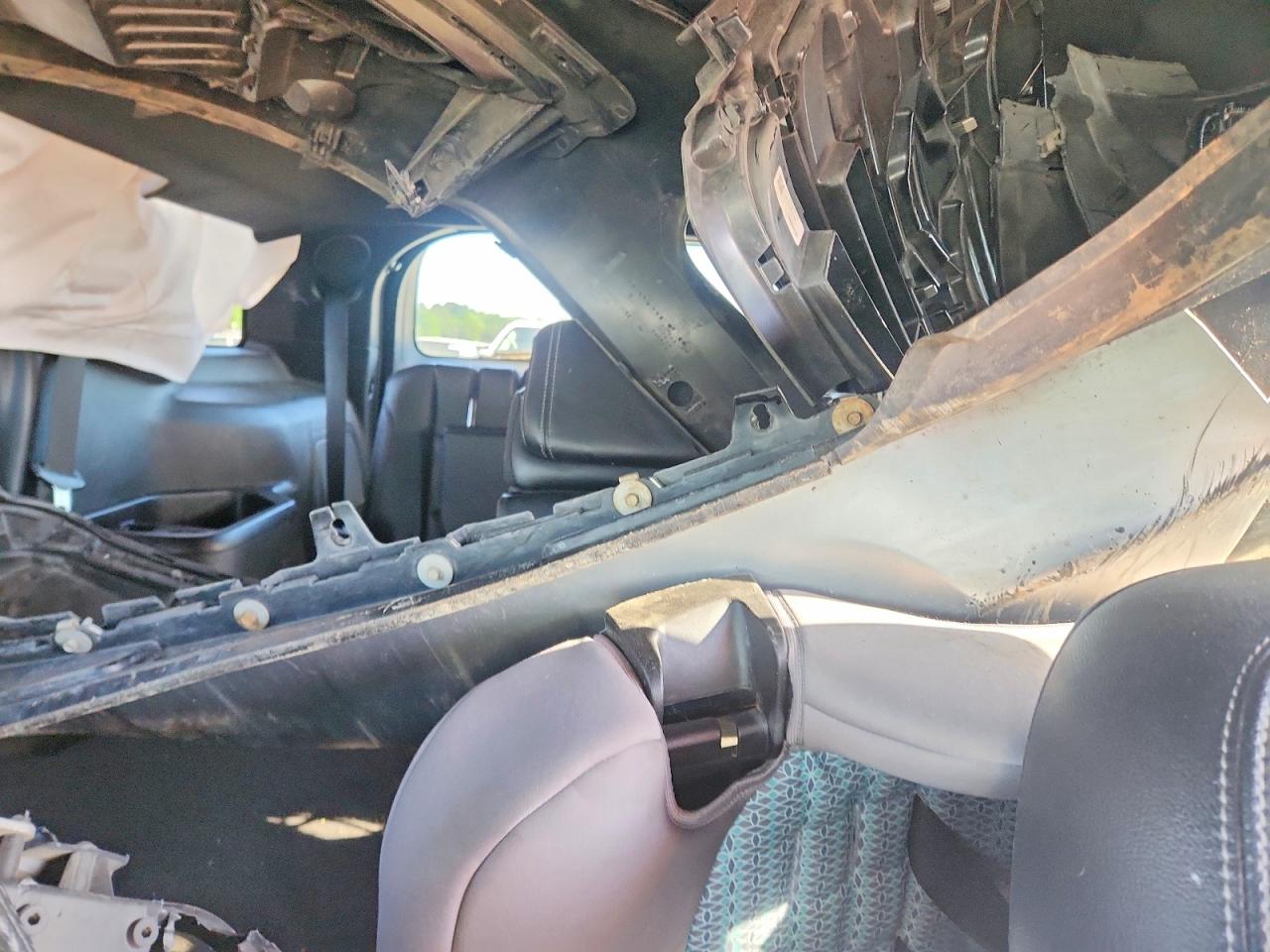2018 Explorer VIN 1FM5K7F85JGB62524 photo 10
