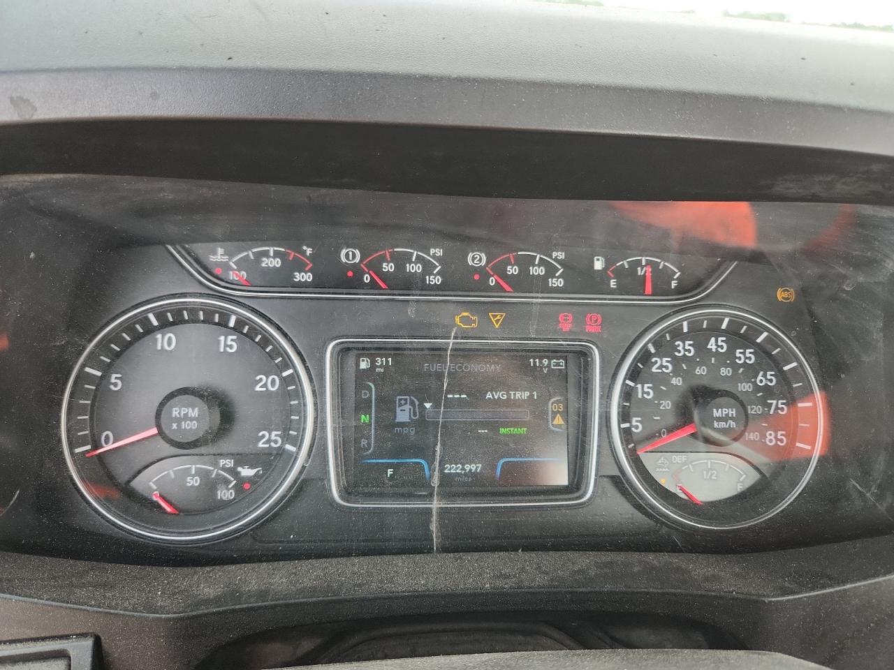 2019 International All other VIN 3HSDXTZN4KN042492 photo 8