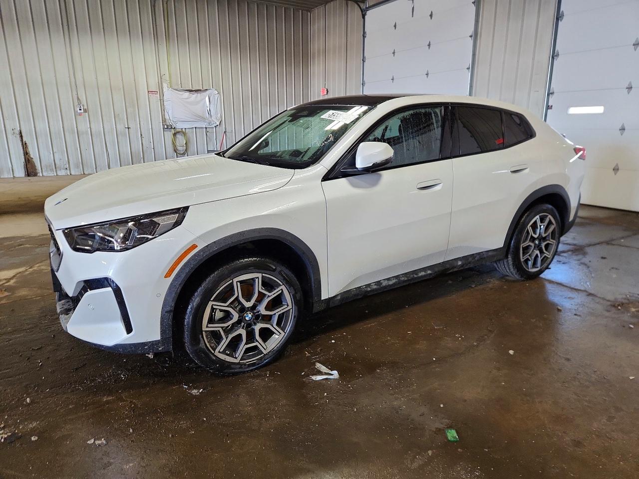 2026 BMW X2 VIN WBX63GM08T5629861 photo 1