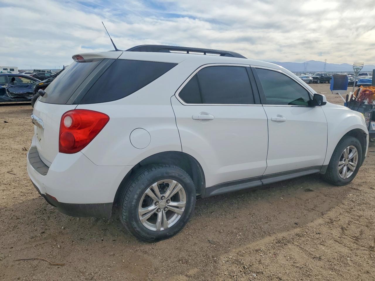 2011 CHEV Equinox VIN 2CNALDEC0B6312055 photo 3