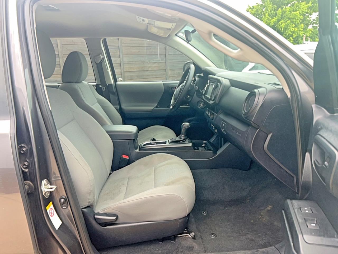 2018 Toyota Tacoma sr VIN 5TFAX5GN7JX104508 photo 5