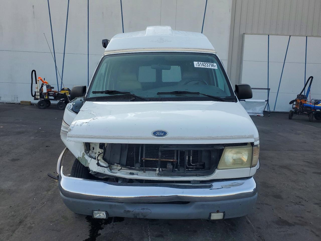 1999 Ford Econoline VIN 1FDRE14W1XHB18918 photo 5