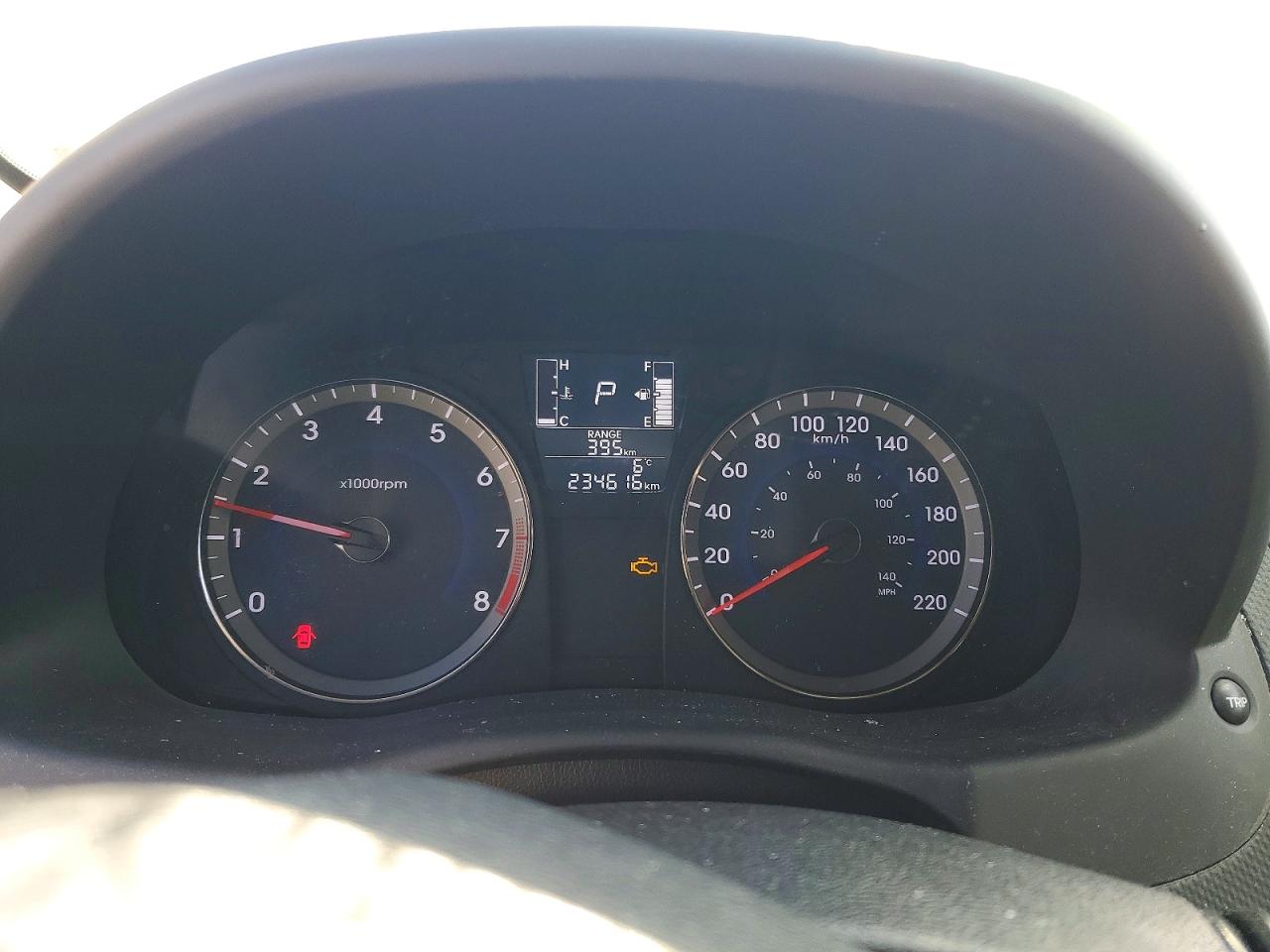 2015 Hyundai Accent VIN KMHCT5AE4FU214093 photo 9