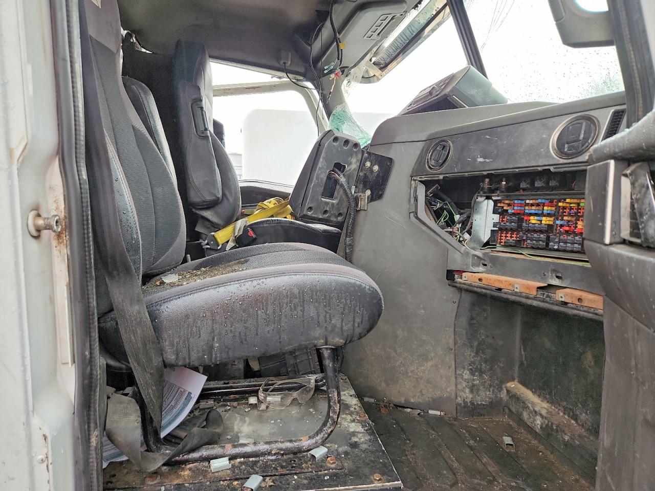 2015 CATERPILLAR All other VIN 3HTJGTKT1FN658163 photo 5