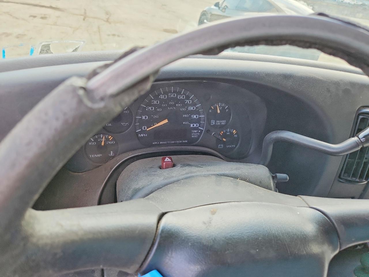 2002 CHEVROLET Express VIN 1GCFG15W421221381 photo 9