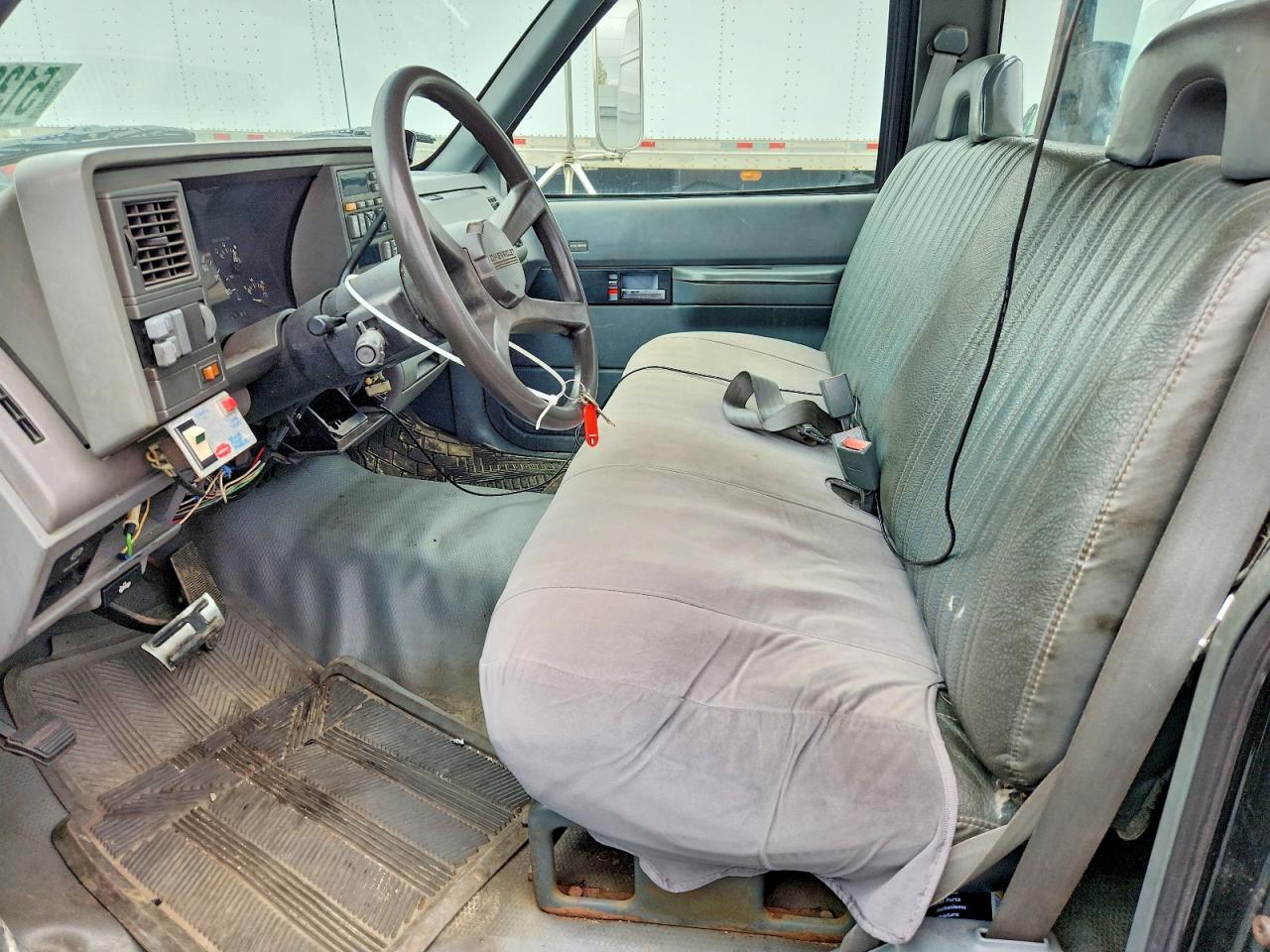 1993 Chevrolet Gmt VIN 1GBKC34F2PJ106555 photo 7
