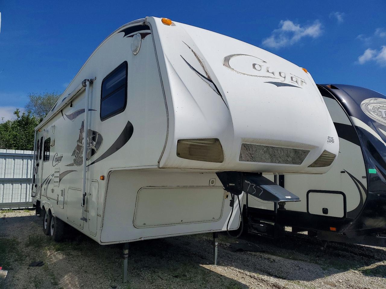 2009 KEYSTONE Trailer VIN 4YDF2762X92504737 photo 1