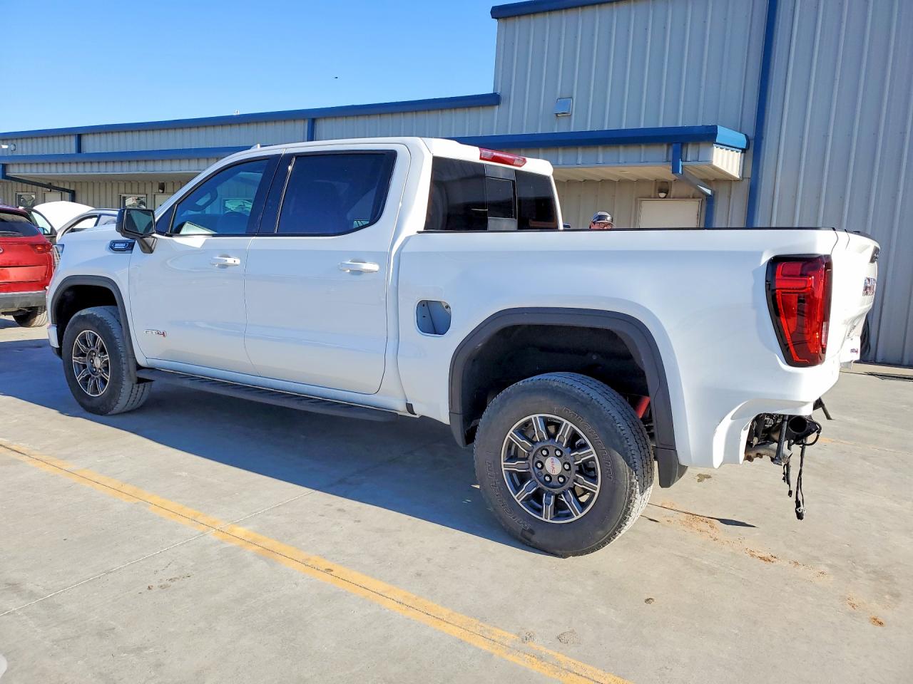 2026 GMC SIERRA VIN 3GTUUEE88TG219225 photo 2