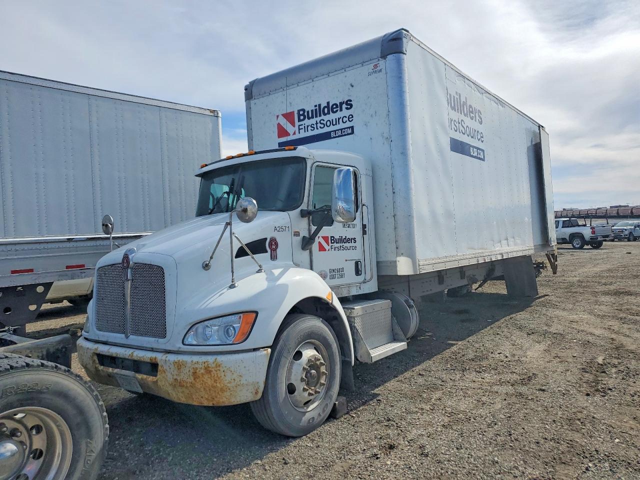 2019 KENWORTH All other VIN 2NKHHM6X1KM279311 photo 2