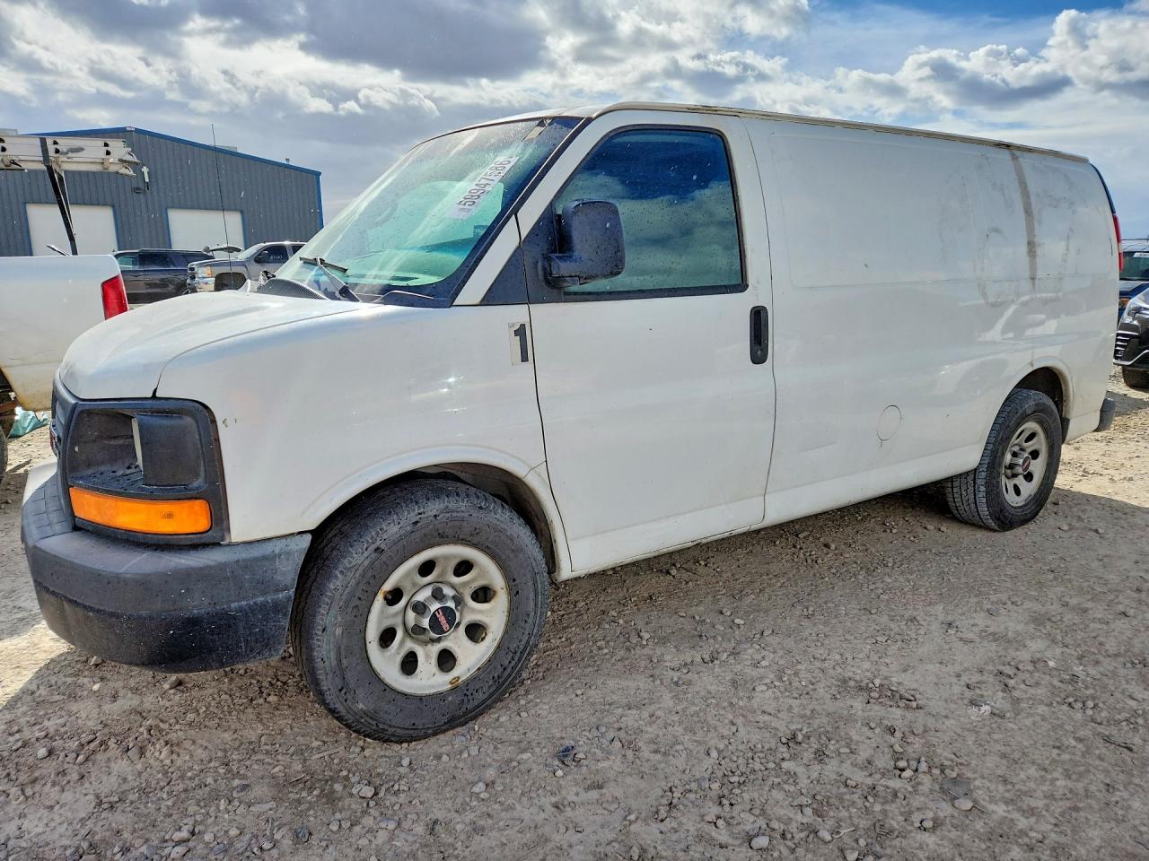 2013 GMC Savana VIN 1GTS7AFX6D1153397 photo 1
