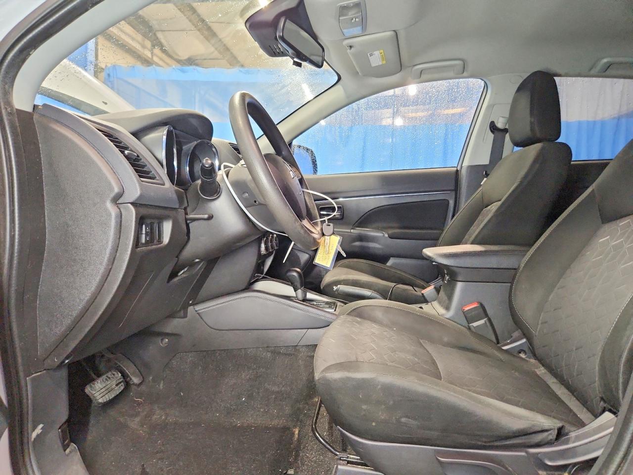 2022 Mitsubishi Outlander VIN JA4APUAU3NU021900 photo 7