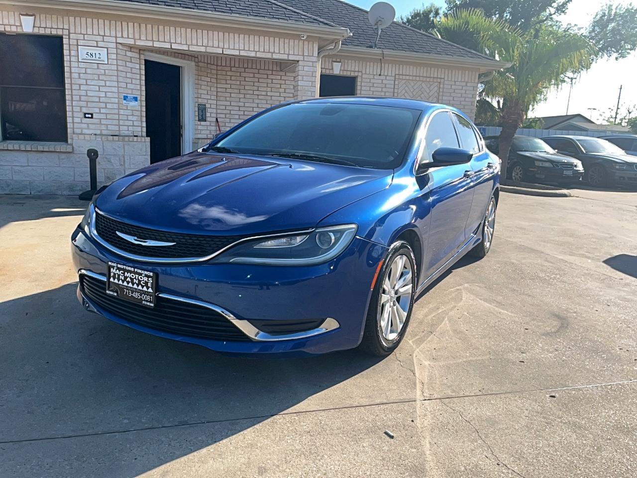 2016 Chrysler 200 VIN 1C3CCCABXGN172625 photo 2