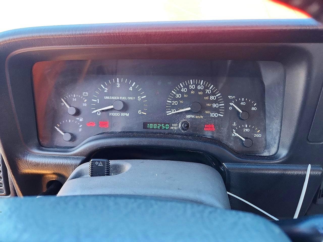 1998 Jeep Grand cher VIN 1J4FT68S2WL109605 photo 9