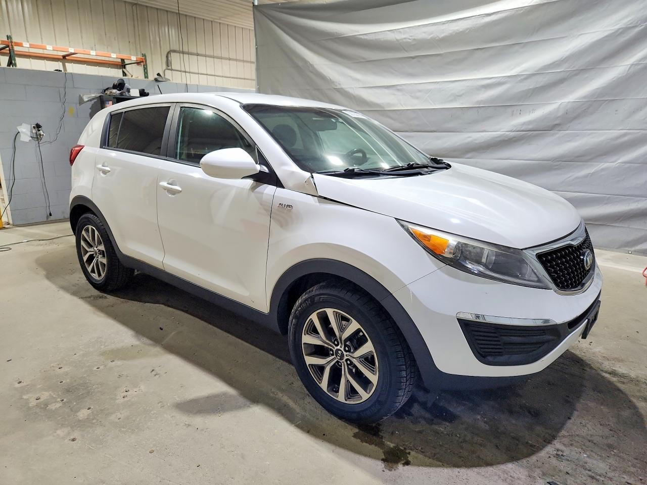 2015 Kia Sportage VIN KNDPBCAC7F7772028 photo 4