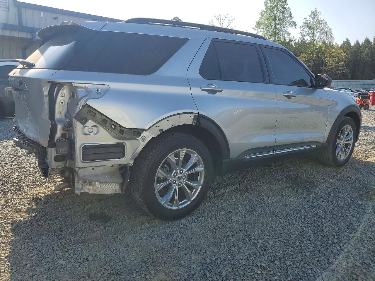 2021 Ford Explorer VIN 1FMSK7DH4MGC09990 photo 3