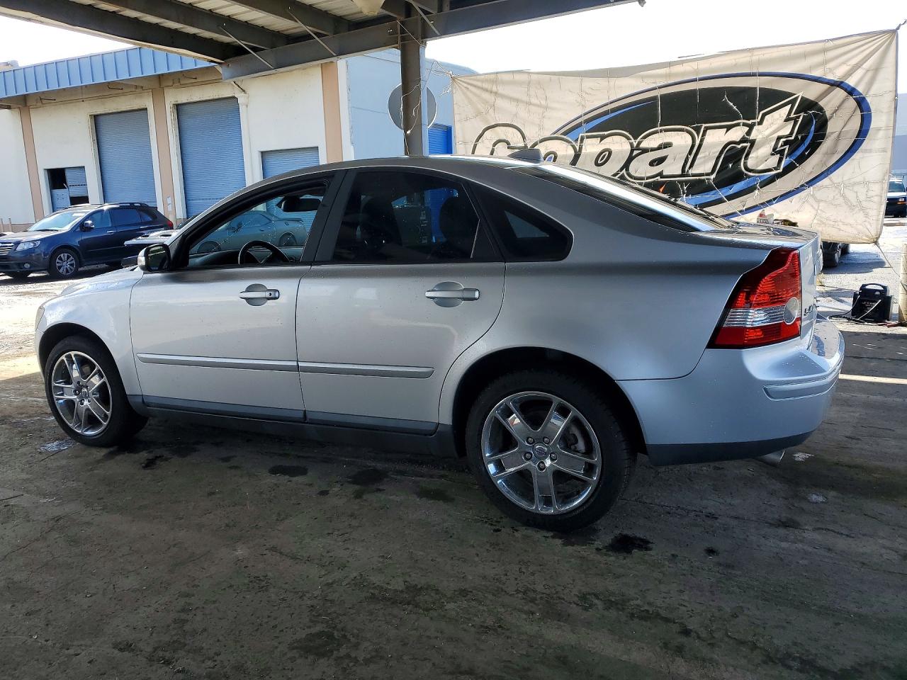 2007 Volvo S40 VIN YV1MH682672277117 photo 2