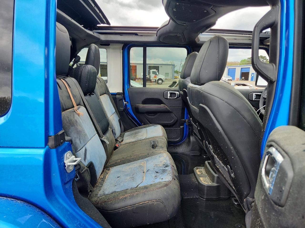 2025 Jeep Wrangler / VIN 1C4RJXFG6SW660285 photo 10