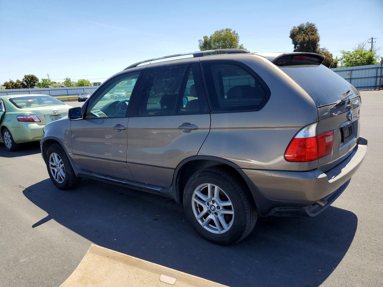 2005 BMW X5 VIN 5UXFA13595LY18481 photo 2