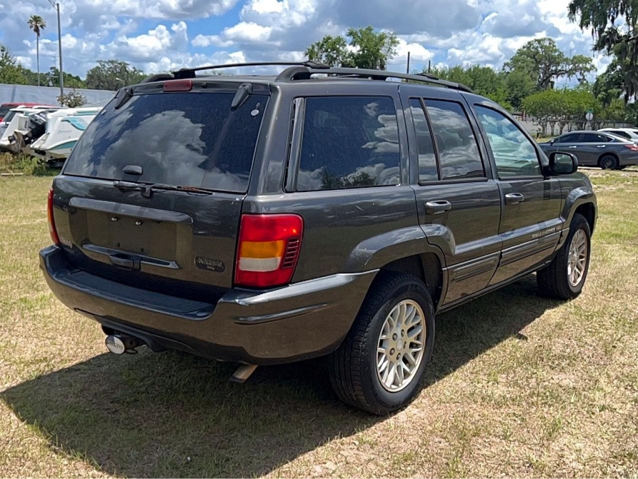 2004 Jeep Cherokee VIN 1J4GW58S14C372462 photo 4