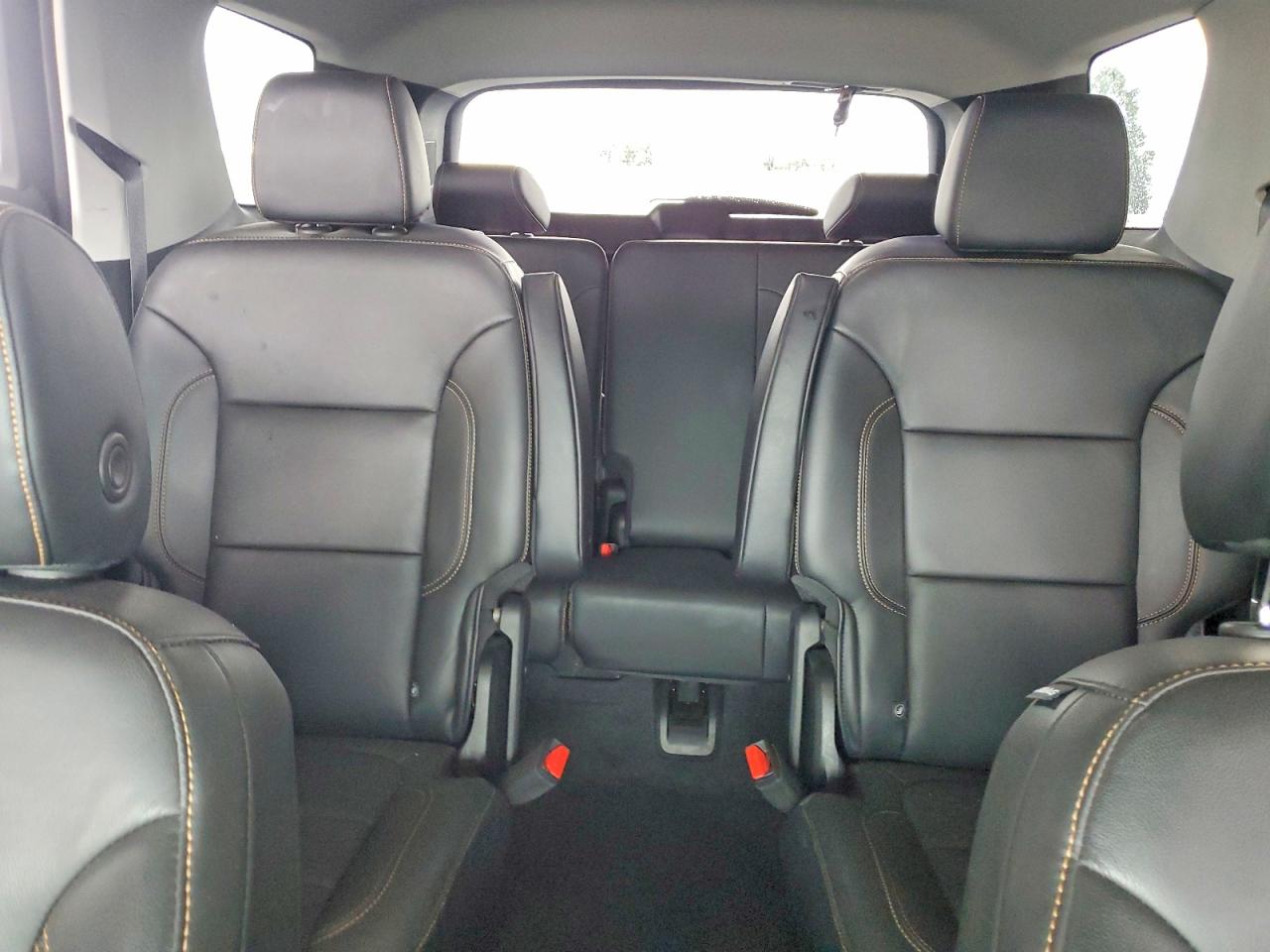 2019 Chevrolet Traverse VIN 1GNEVHKW4KJ255973 photo 10
