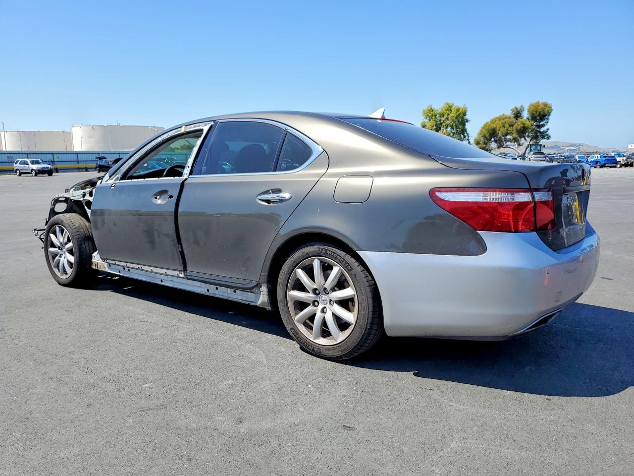 2008 LEXUS Ls460 VIN JTHBL46FX85057578 photo 2