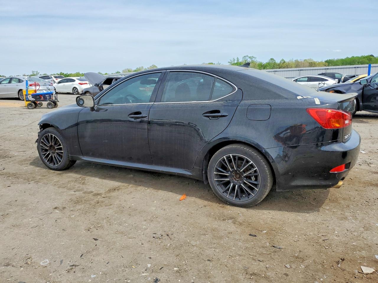 2007 Lexus Is VIN JTHCK262072014814 photo 2