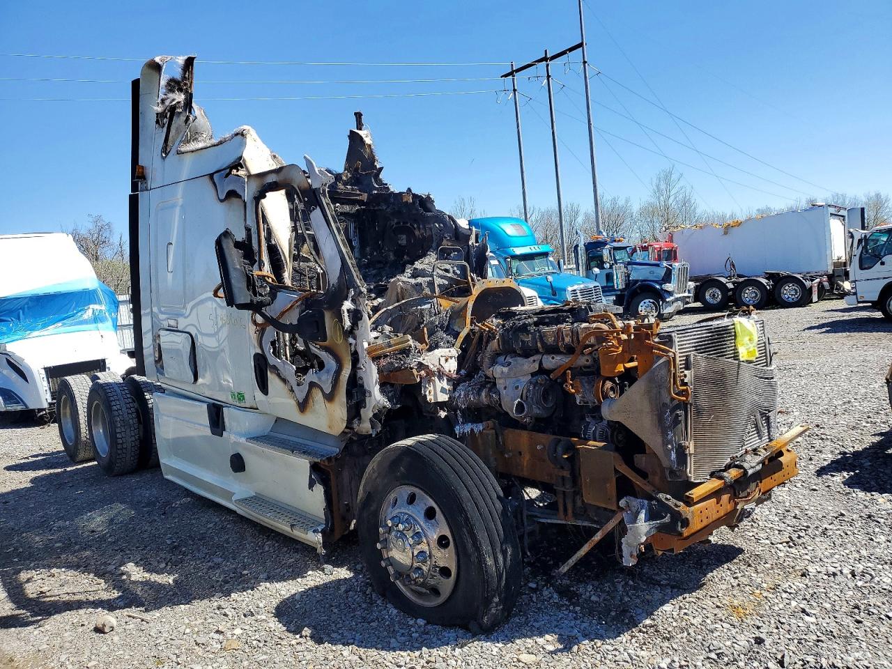 2017 FREIGHTLINER All other VIN 1FUJGLDR0HLJF8069 photo 1